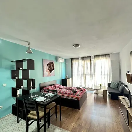 Flower House 8 * София