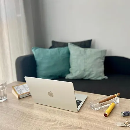 Flower House 8 Апартамент *