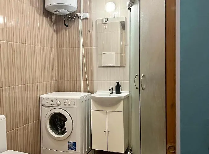 Apartament Flower House 8 *